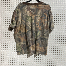 Load image into Gallery viewer, Realtree Advantage Timber Shirt (XL)