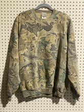 Load image into Gallery viewer, Realtree Advantage Crewneck Sweater (XL)