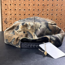 Load image into Gallery viewer, 90's Kansas Wildlife Officers Assoc 1998 Realtree Advantage Snapback