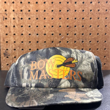 Load image into Gallery viewer, 90&#39;s Mossy Oak Breakup Bow Masters Snapback