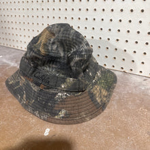 Load image into Gallery viewer, Cabela&#39;s Mossy Oak Breakup Bucket Hat