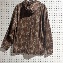 Load image into Gallery viewer, Mossy Oak Bottomland Hoodie (L)