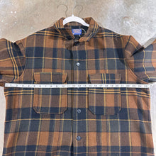 Load image into Gallery viewer, Pendleton Wool Shirt (XL)
