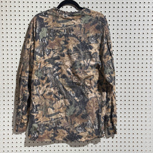 Load image into Gallery viewer, Mossy Oak Forest Floor Shirt (XL)