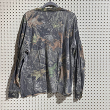 Load image into Gallery viewer, Mossy Oak Breakup Shirt (XL)