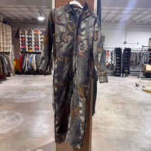 Load image into Gallery viewer, Walls Realtree Hardwoods Insulated Coveralls (S)