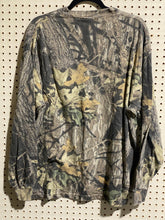 Load image into Gallery viewer, Mossy Oak Breakup (2nd Gen) Crewneck Sweater (XL)