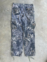 Load image into Gallery viewer, Vintage MossyOak BreakUp Camo Adjustable Waist Pants (Gen1)