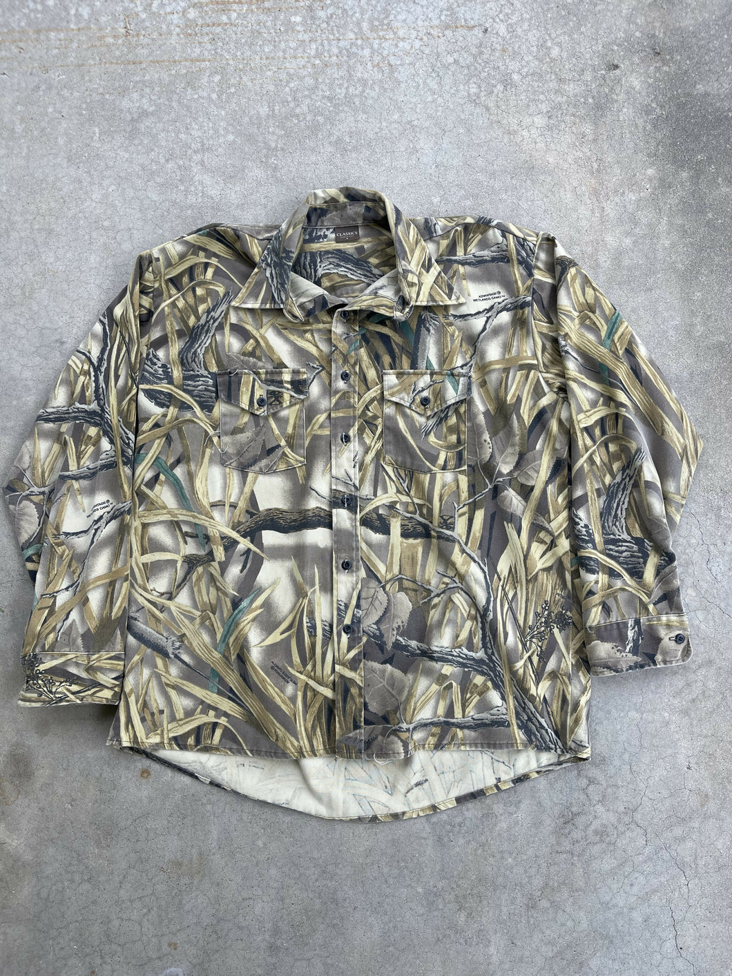 Vintage Classics Realtree Advantage Wetlands Camo Buttonup (L)