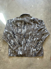 Load image into Gallery viewer, Vintage Trebark Camo Button Up Shirt (L)