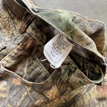 Load image into Gallery viewer, Vintage Realtree Advantage Timber Camo Denim Pants (Youth)