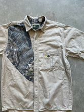 Load image into Gallery viewer, Vintage Mossy Oak Breakup Camo Short Sleeve Button Up Shirt (L)