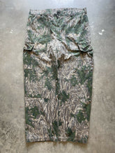 Load image into Gallery viewer, Vintage Mossy Oak Shadow Leaf Camo Pants (48x35)