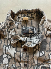 Load image into Gallery viewer, Vintage Rattlers Brand Trebark Camo Chamois Shirt (XL)