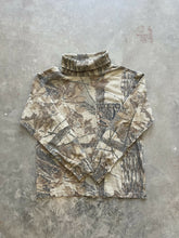 Load image into Gallery viewer, Vintage Realtree Camo Turtleneck Shirt (S)