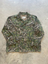Load image into Gallery viewer, Vintage Mossy Oak Full Foliage Camo 3-Pocket Jacket (XL)