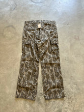 Load image into Gallery viewer, Vintage Remington Original Mossy Oak Bottomland Camo Pants (XL)