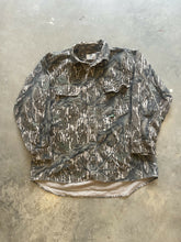 Load image into Gallery viewer, Vintage Mossy Oak Treestand Camo Chamois Shirt (2XL)