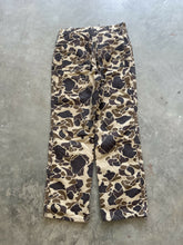 Load image into Gallery viewer, Vintage Walls Duck Camo Insulated Pants (M)
