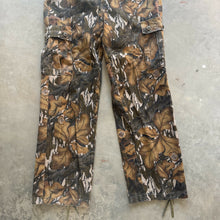 Load image into Gallery viewer, Vintage Mossy Oak Fall Foliage Camo Adjustable Waist Pants (XL)