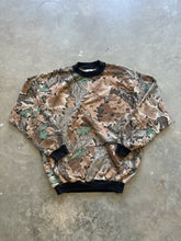 Load image into Gallery viewer, Vintage Big Bubba Realtree Advantage Camo Crewneck (5XL)