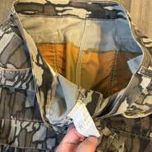 Load image into Gallery viewer, 1990’s Carhartt Trebark Camo Pants (L) (39x30)