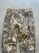 Load image into Gallery viewer, Vintage Realtree Advantage Wetlands Denim Pants (M)
