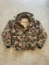Load image into Gallery viewer, Vintage Duck Camo Jacket (M)
