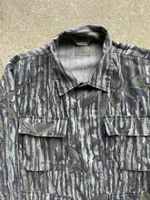 Load image into Gallery viewer, Vintage Cabela’s Realtree Camo 4-Pocket Jacket (M)