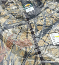 Load image into Gallery viewer, Vintage Cabelas Skyline Camo Zip Up
