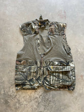 Load image into Gallery viewer, 2000’s Browning Breakup Bird Hunting Vest (L)