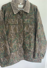 Load image into Gallery viewer, 80’s Mossy Oak Greenleaf Gray Corduroy Collar Jacket (XL) 🇺🇸