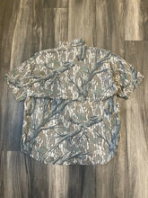 Load image into Gallery viewer, 1990’s Browning Mossy Oak Treestand Camo Shooting Shirt (XL)
