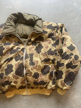 Load image into Gallery viewer, Vintage Columbia Duck Camo Puffer Jacket (XL)