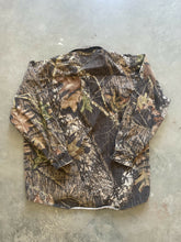 Load image into Gallery viewer, 2000’s Mossy Oak Breakup Camo Denim Button-Up Shirt (L)