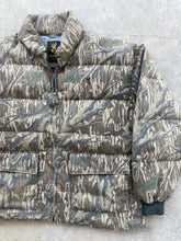 Load image into Gallery viewer, Vintage Browning MossyOak Treestand Camo Puff Jacket (XXL)