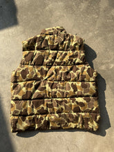 Load image into Gallery viewer, Vintage Gamehide Duck Camo Vest (XL)