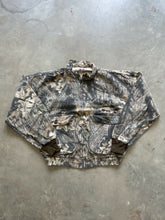 Load image into Gallery viewer, Vintage Mossy Oak Breakup Camo Jacket (L)