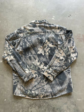 Load image into Gallery viewer, Vintage Rattlers Brand Mossy Oak Breakup Camo Chamois Shirt (L/XL)