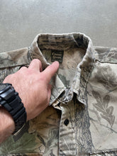 Load image into Gallery viewer, Vintage Realtree Camo Button Up Shirt (XL)