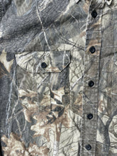 Load image into Gallery viewer, Vintage Rattlers Brand Realtree Hardwoods Camo Button-Up (L)
