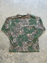 Load image into Gallery viewer, Vintage Mossy Oak Shadowleaf Camo Long Sleeve Shirt (M)