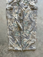 Load image into Gallery viewer, Vintage Realtree Advantage Camo Adjustable Waist Pants (XL)