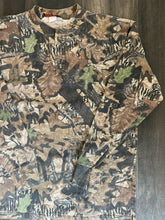 Load image into Gallery viewer, Vintage Mossy Oak Forest Floor Camo Henley Shirt (L)