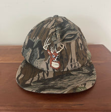 Load image into Gallery viewer, 90’s Mossy Oak Treestand Deer Logo Snapback Hat 🇺🇸