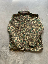 Load image into Gallery viewer, Vintage Duck Camo Lightweight Button Up Shirt (L)