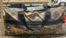 Load image into Gallery viewer, Vintage Gates Camo-Tek Xl Duffel Bag