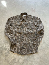 Load image into Gallery viewer, Vintage Mossy Oak Original Bottomland Camo Button Up Shirt (S/M)