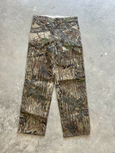 Load image into Gallery viewer, Vintage Realtree Camo Brush Pants (M)