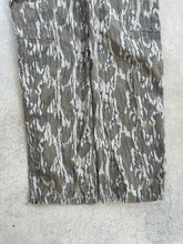 Load image into Gallery viewer, Vintage Remington MossyOak Original Bottomland Camo Pants (38”x31”)